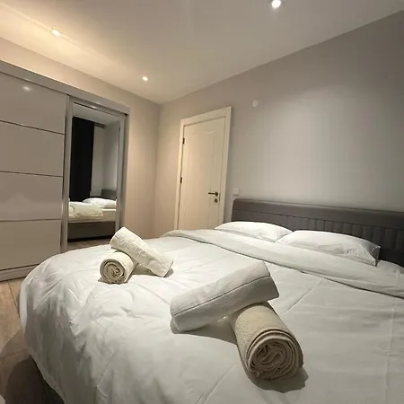 Lara's 10 Apartmán